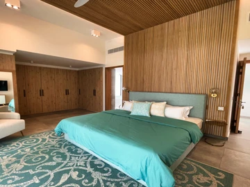4 Bedroom Villa