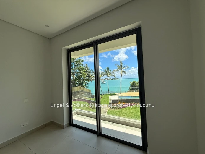 Beachfront Freehold Apartment for Sale – Accessible to Locals & Foreign Buyers