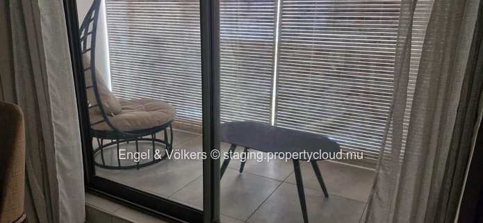 FOR RENT : 3 Bedroom apartment with rooftop in Flic en Flac