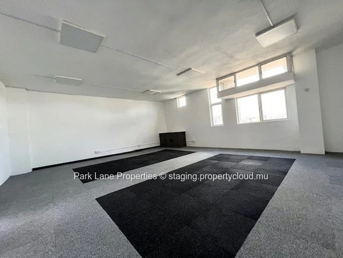 Ideal Office Space in the Heart of a Vibrant District
