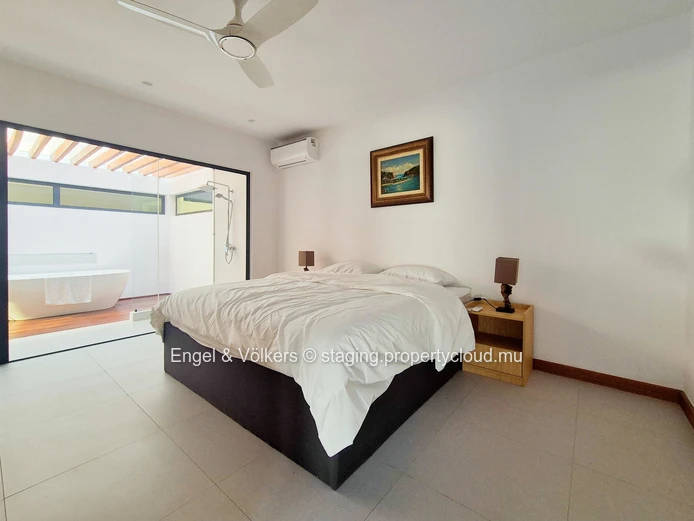Contemporary 3 bedroom Villa for long term rent in Tamarin