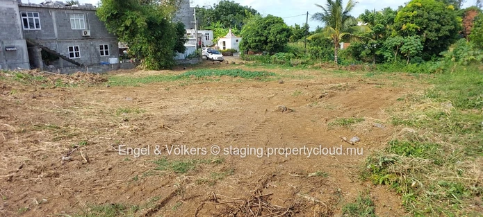 Residential Plot for Sale – 1709 m² – Grand Gaube