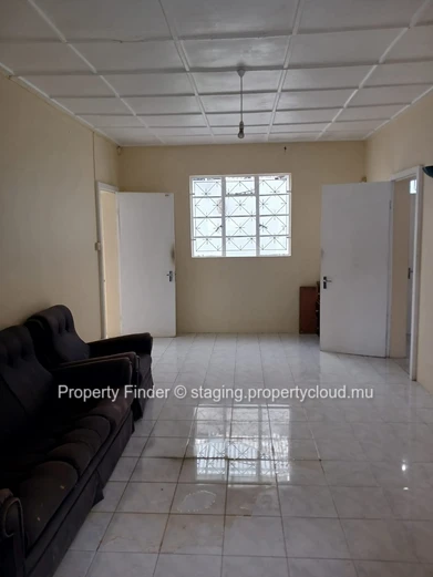 Curepipe House - A Cultural Sanctuary with Garden Views