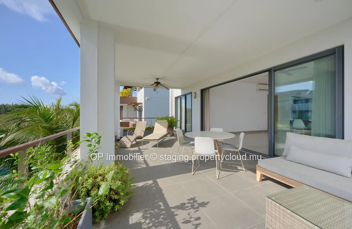 Luxury RES Apartment in Mon Choisy w/ Communal Pool, Fully Furnished, Close to Amenities - Only 530 000 €
