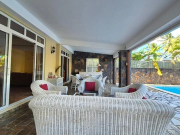 5 Bedroom Villa