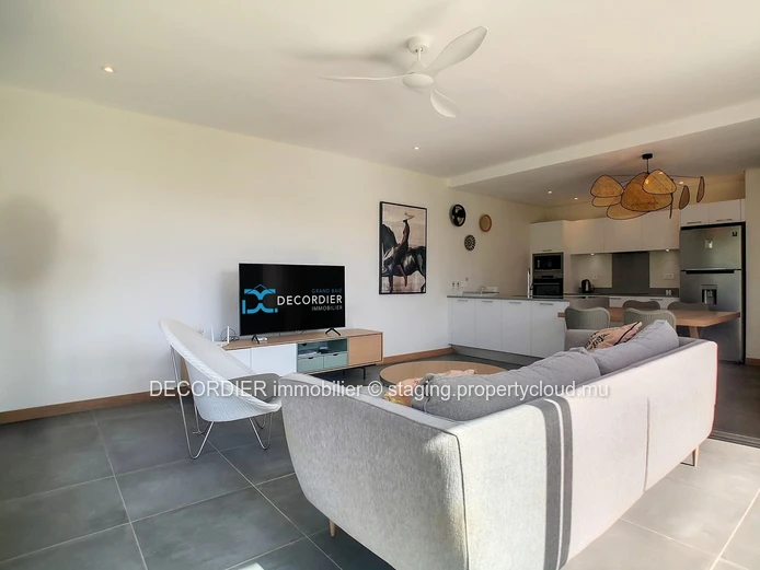 Contemporary villa located in a secure residence, accessible to foreigners (Sole Mandate)