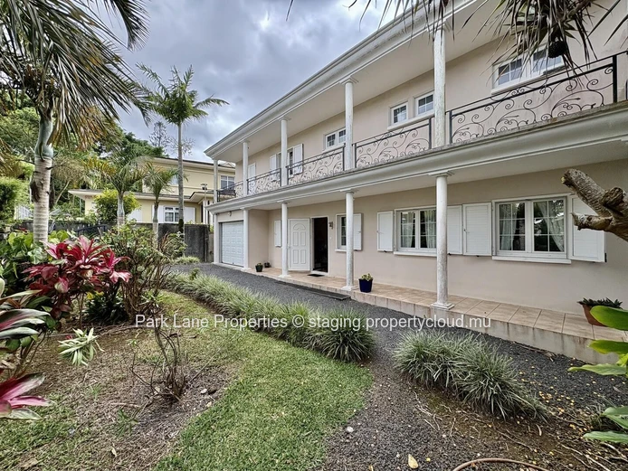 Charmante maison de style colonial avec jardin et vue à Floréal