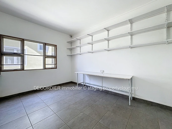Beautiful Property for Rent – Ideal for Residential or Commercial Use