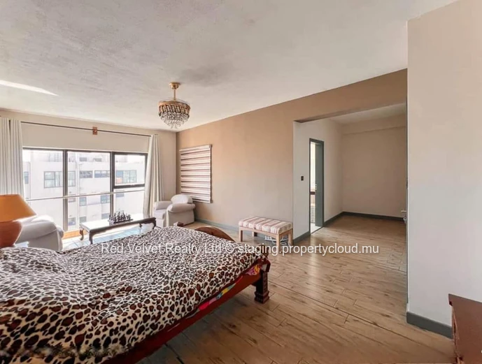 Penthouse for Rent in Sodnac | 4 Bedrooms | Large Terrace with Jacuzzi