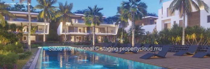 Luxury Beachfront Penthouse with Private Pool in Rivière Noire! Sea Views, Mountain Views, Fully Equipped 