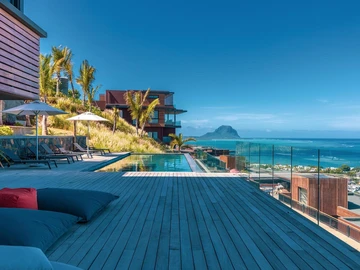 5 Bedroom Villa