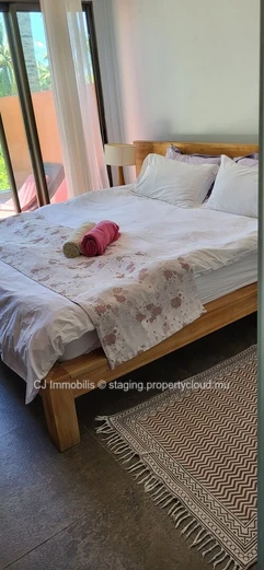 A vendre a Pereybere magnifique dernier etage en front de mer