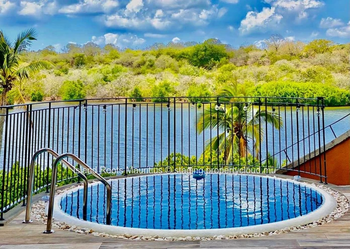 Villa for sale - Baie du Tombeau