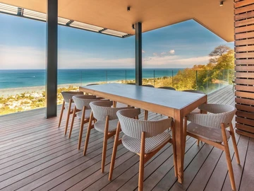 5 Bedroom Villa
