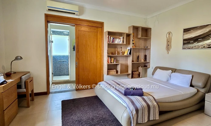 Exceptional 4-Bedroom Villa on a large Landscaped Garden