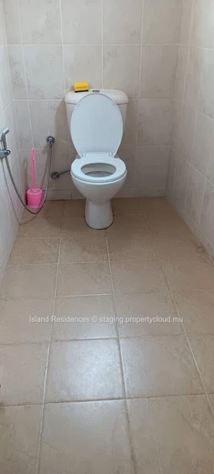 Crève Coeur - Etage d'une maison de 2 chambres à coucher pres de l'autoroute