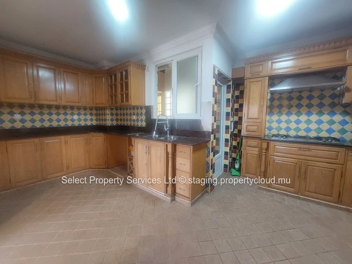 Exclusive Listing – Rs - For sale Spacious Apartment in the Heart of Quatre Bornes