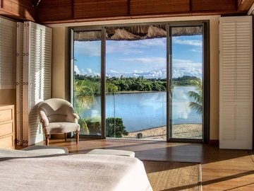5 Bedroom Villa