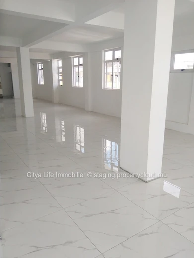 Commercial Space - 185.8 m²