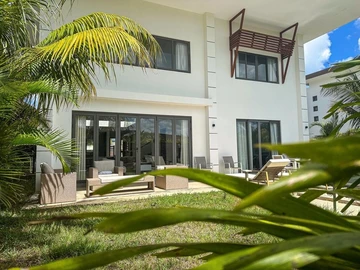 4 Bedroom Villa