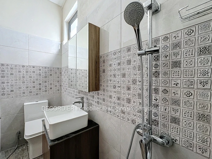 Apartment located on the 2nd floor at 5 minutes walk from the beach