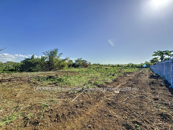 À Vendre Petit Raffray Terrain Résidentiel
