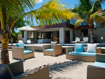 5 Bedroom Villa
