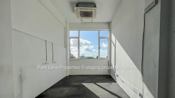 Prestigious commercial building – Strategic investment opportunity in the heart of Rose Hill