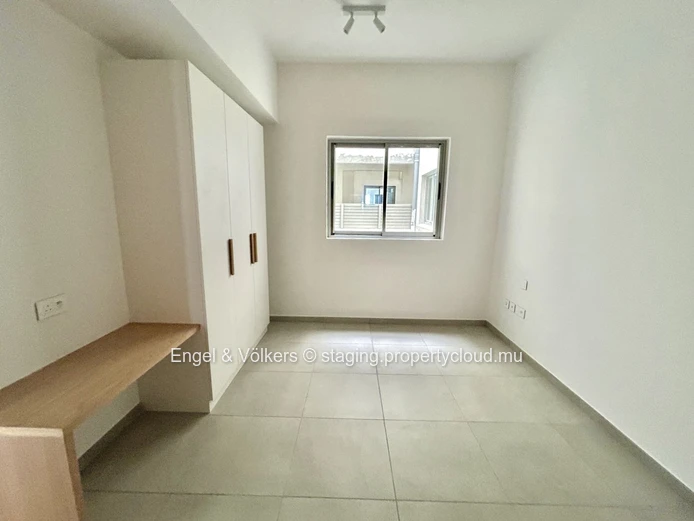 Modern 2-Bedroom Apartment for Sale in Pereybere
