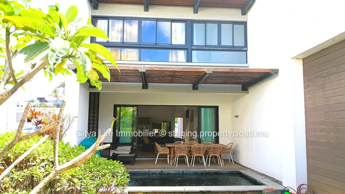 Duplex Moderne et Unique à Vendre.