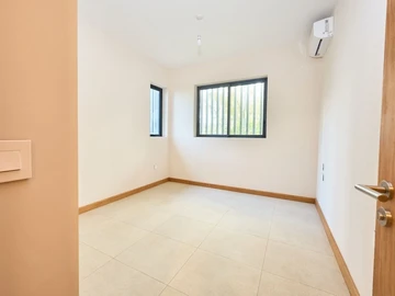 4 Bedroom Apartment