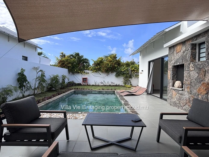 Petit Raffray - New 3 en-suite bedroom villa with swimming pool (Sole Mandate)