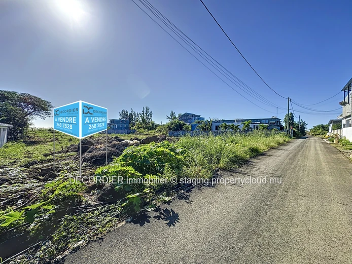 À Vendre Petit Raffray Terrain Résidentiel