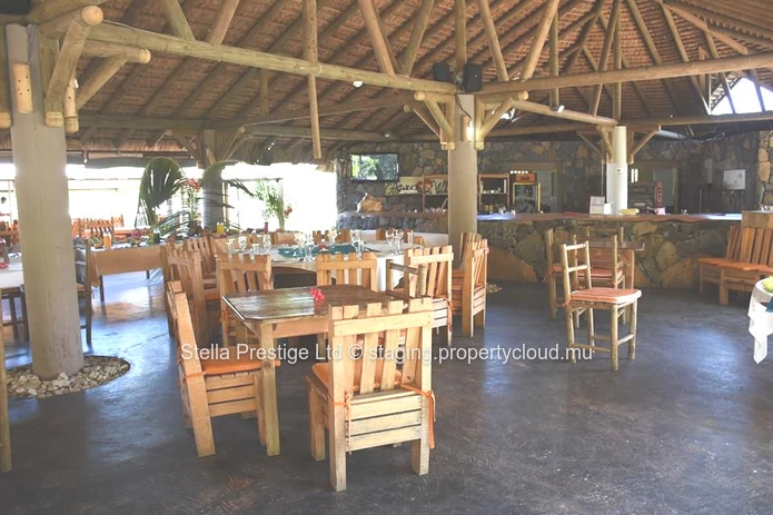 Calling Investors! Spacious, Resort-Style Entertainer Hotel Near Belle Mare Beach Now Available!