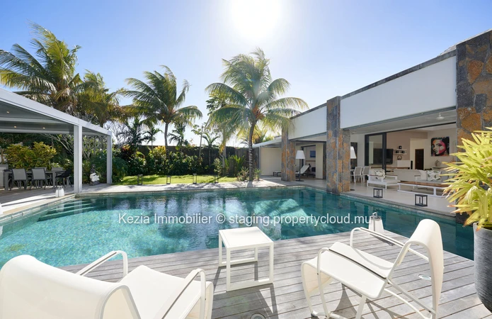 Luxurious Balinese villa with exceptional volumes