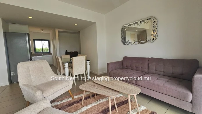 Furnished ground floor apartment with 3 bedrooms and garden 