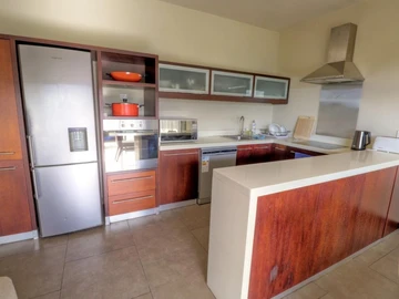 3 Bedroom Commercial Property