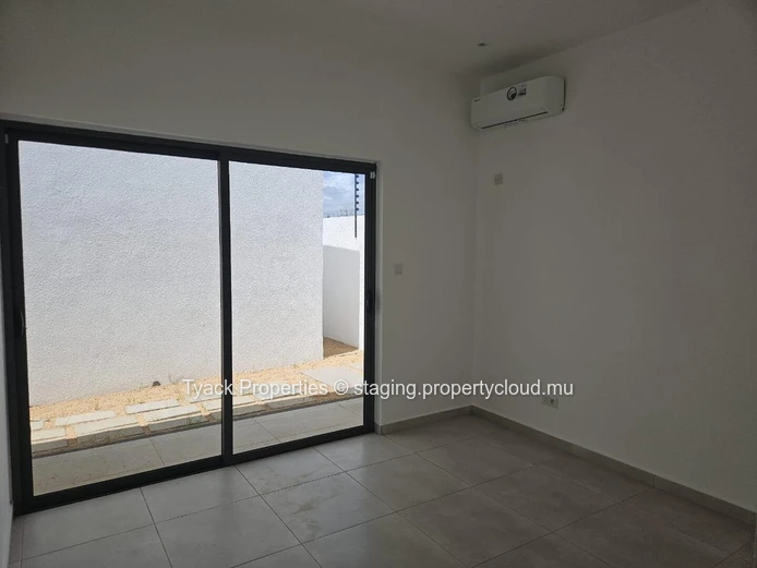 Spacious 5-Bedroom Villa for Sale in Grand Baie Sottise