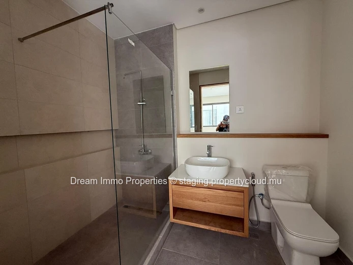 Superb Apartments With Sea Or Mountain Views Within A Beachfront Residence - Mauritius