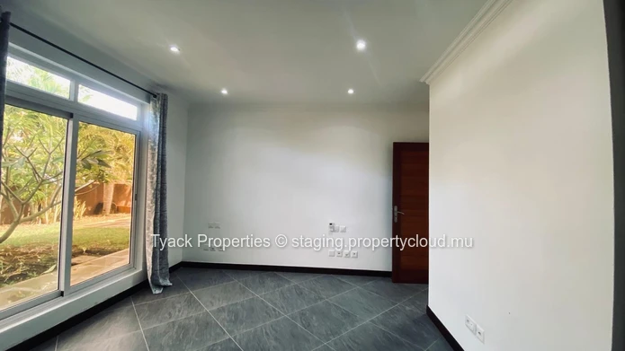 Elegant 3-Bedroom RES Villa  – Pointe aux Piments