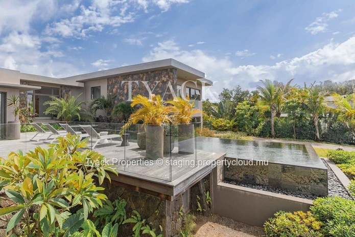 Exquisite Architect-Designed Villa