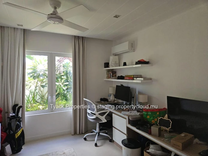 Villa Rare 5 Chambres avec Piscine Chauffée & Spa – Grand Baie