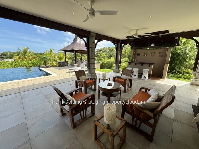 A contemporary style villa stylishly furnished – ready to move in.