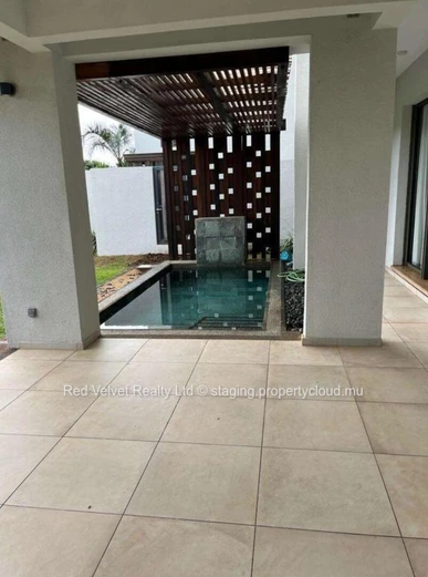 À vendre - Appartement somptueux en rez-de-chaussée avec piscine privée | Royal Park, Balaclava | 192,90 m2 | Rs 25M ...