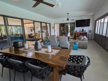 4 Bedroom Villa