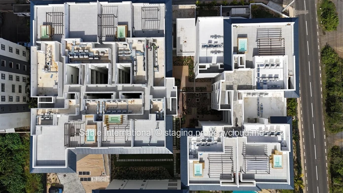 Luxury Penthouse with Pool Access in Péreybère! 2 Beds, Rooftop, Sea Access, Parking, AC. Close to Shops & Hospital.