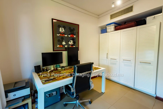 Charmant Appartement avec Jardin Privatif