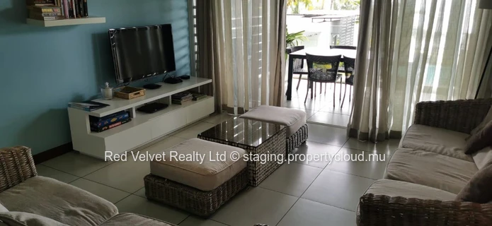 VENTE URGENTE : Appartement de 3 chambres clés en main en bord de mer à Pointe aux Biches
