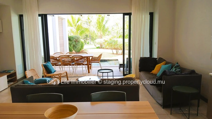 Duplex Moderne et Unique à Vendre.