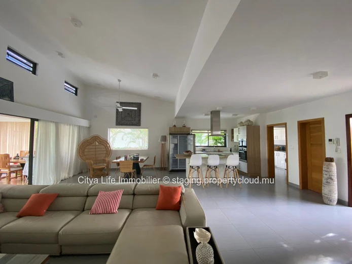 Maison / Villa RES - IML-867